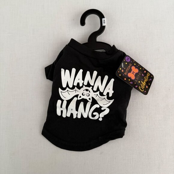 Wanna Hang Dog Shirt Halloween Pet Tee Size XS Black Bat Design Buttons and Bone - Picture 2 of 6